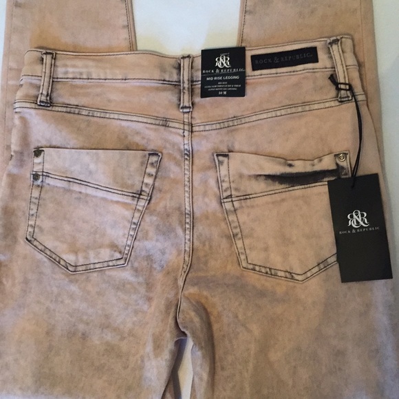 🆕 Rock & Republic peach/blackwash leggings jeans - Picture 3 of 4